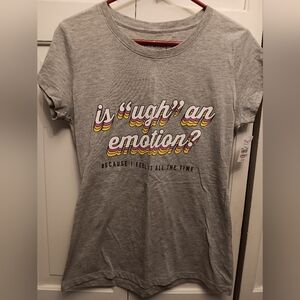 Fitted Gray Short Sleeve Tee with Playful Text